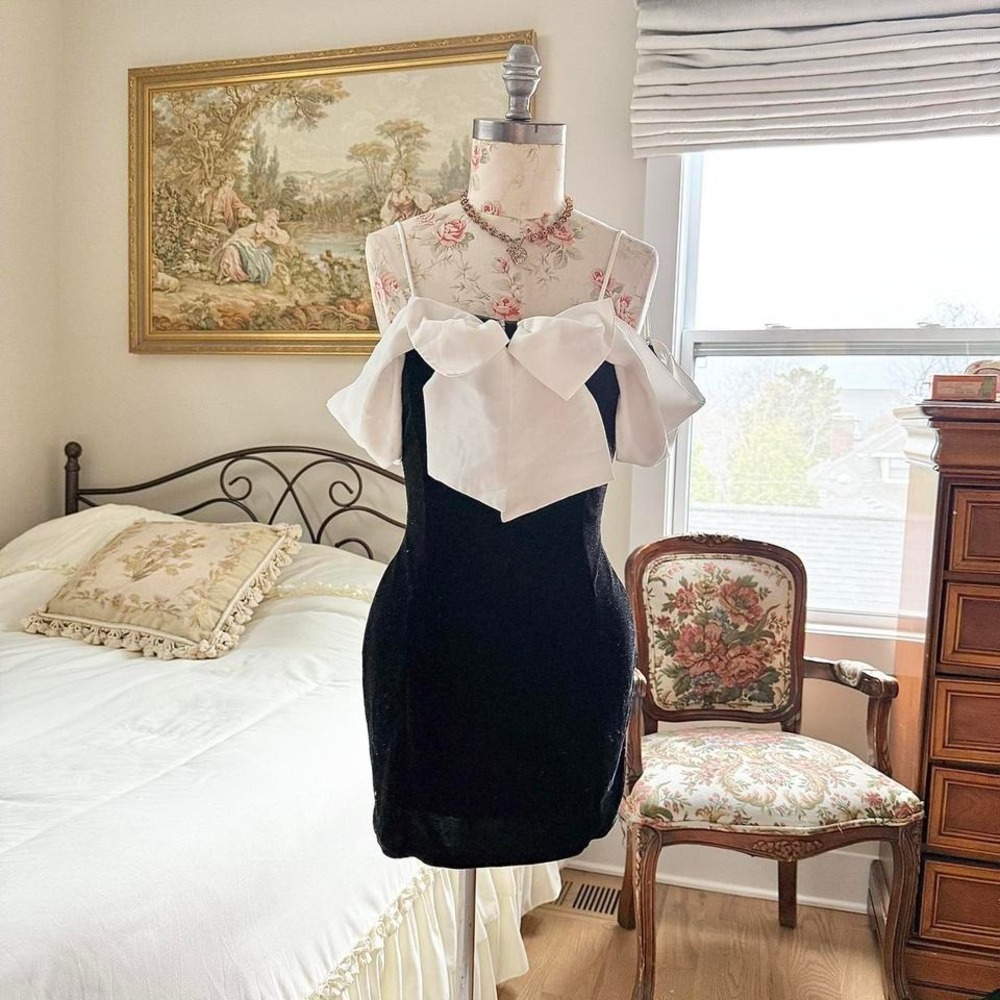 bow front‎ mini dress  black mini dress Fora size small - Picture 2 of 6